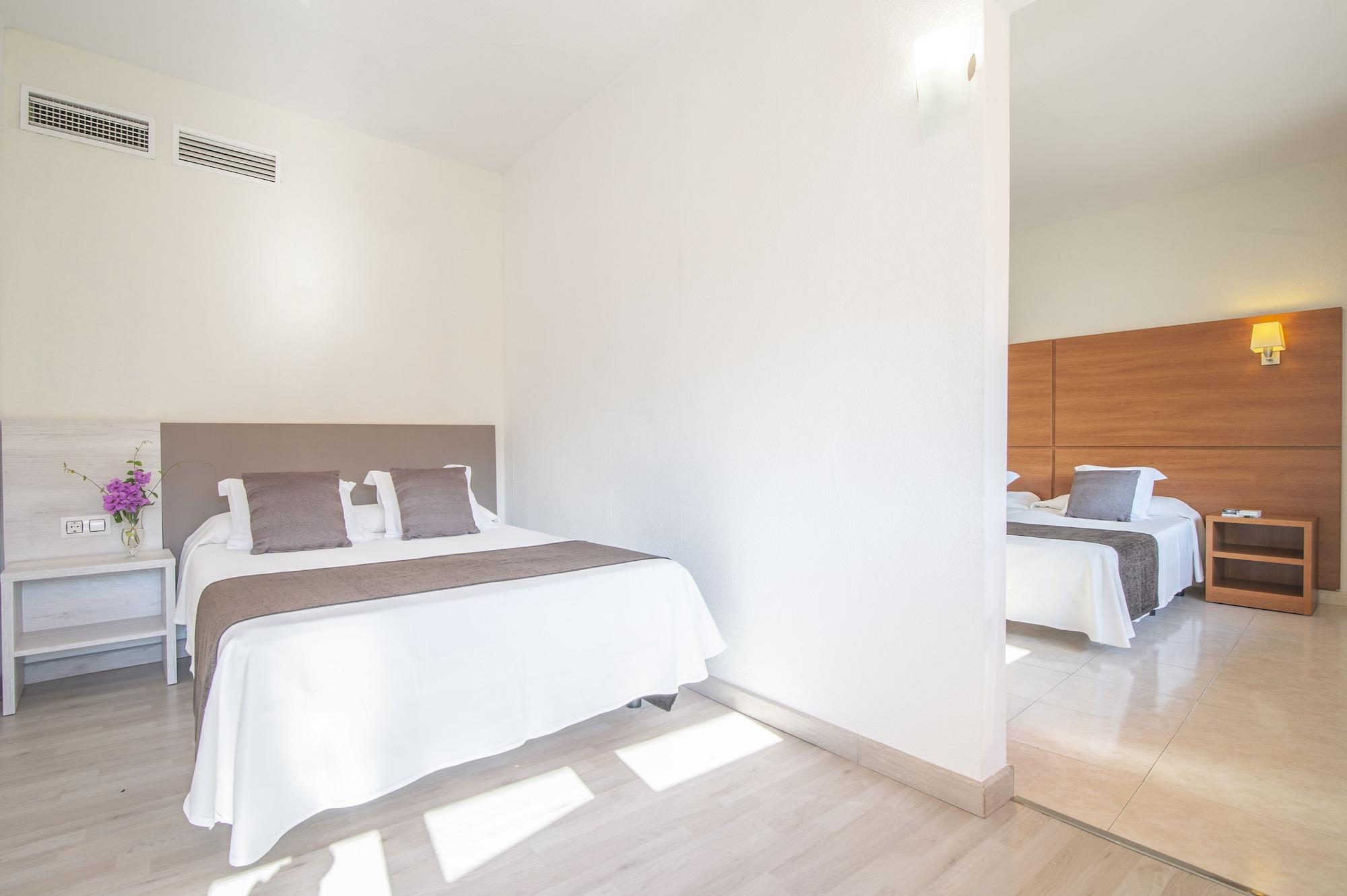 Lloret Santa Rosa By Pierre &